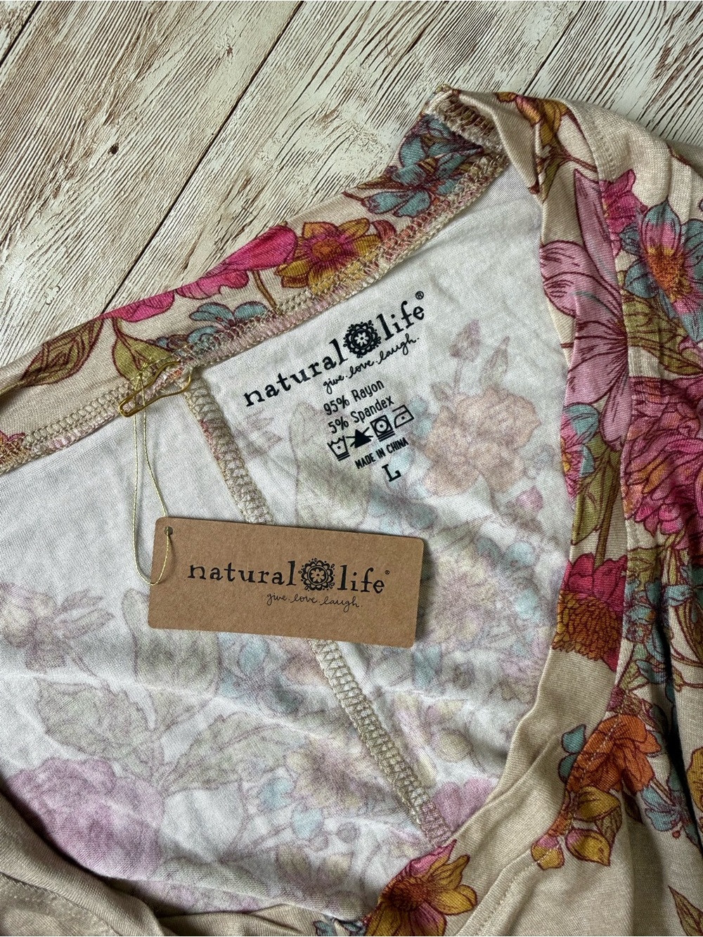 Natural Life ButterSoft Tee Dress English Garden Cream Floral Maxi Large NWT - Picture 6 of 7